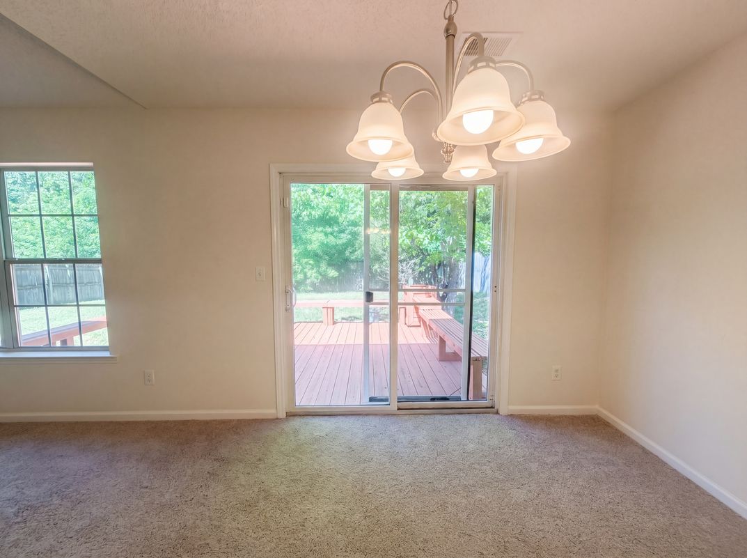 Photo 6 of 21 of 4234 Nestleway Ct, Greensboro, NC