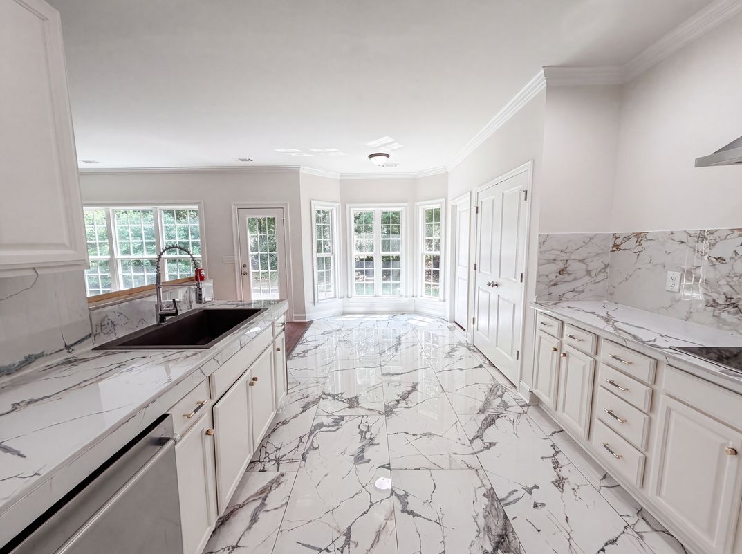 Photo 2 of 23 of 6420 Torrence Trace Dr, Huntersville, NC