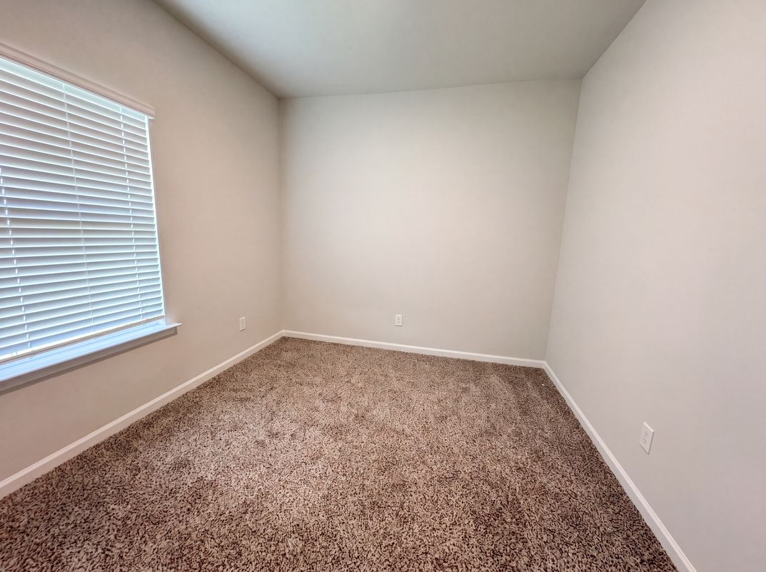 Photo 12 of 58 of 12898 Golden Hay Cir NW, Madison, AL