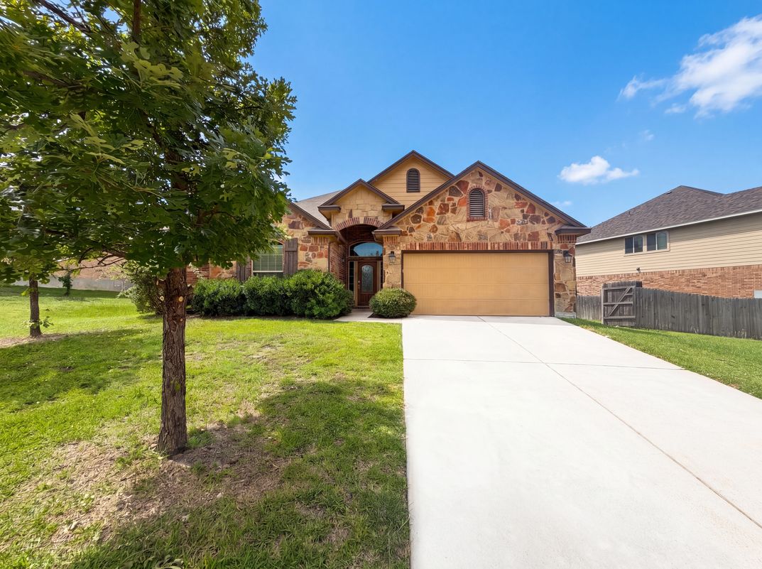 Photo 20 of 24 of 824 Tuscan Rd, Harker Heights, TX