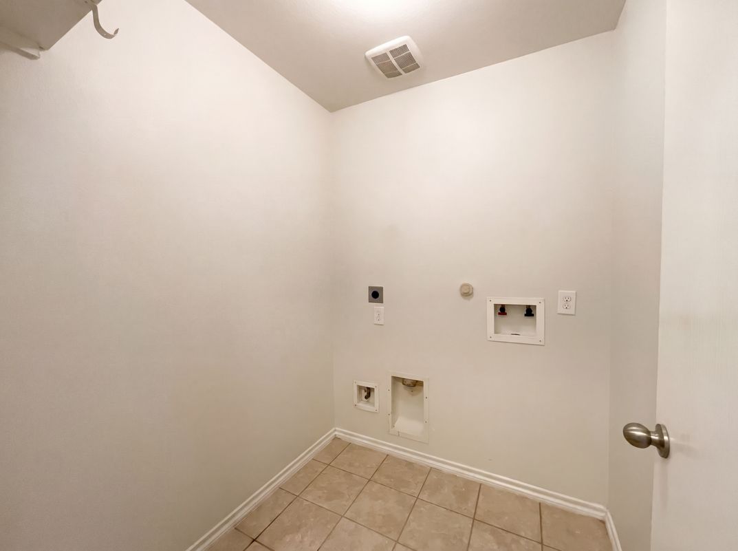 Photo 15 of 18 of 1603 Katydid Ct, Conroe, TX