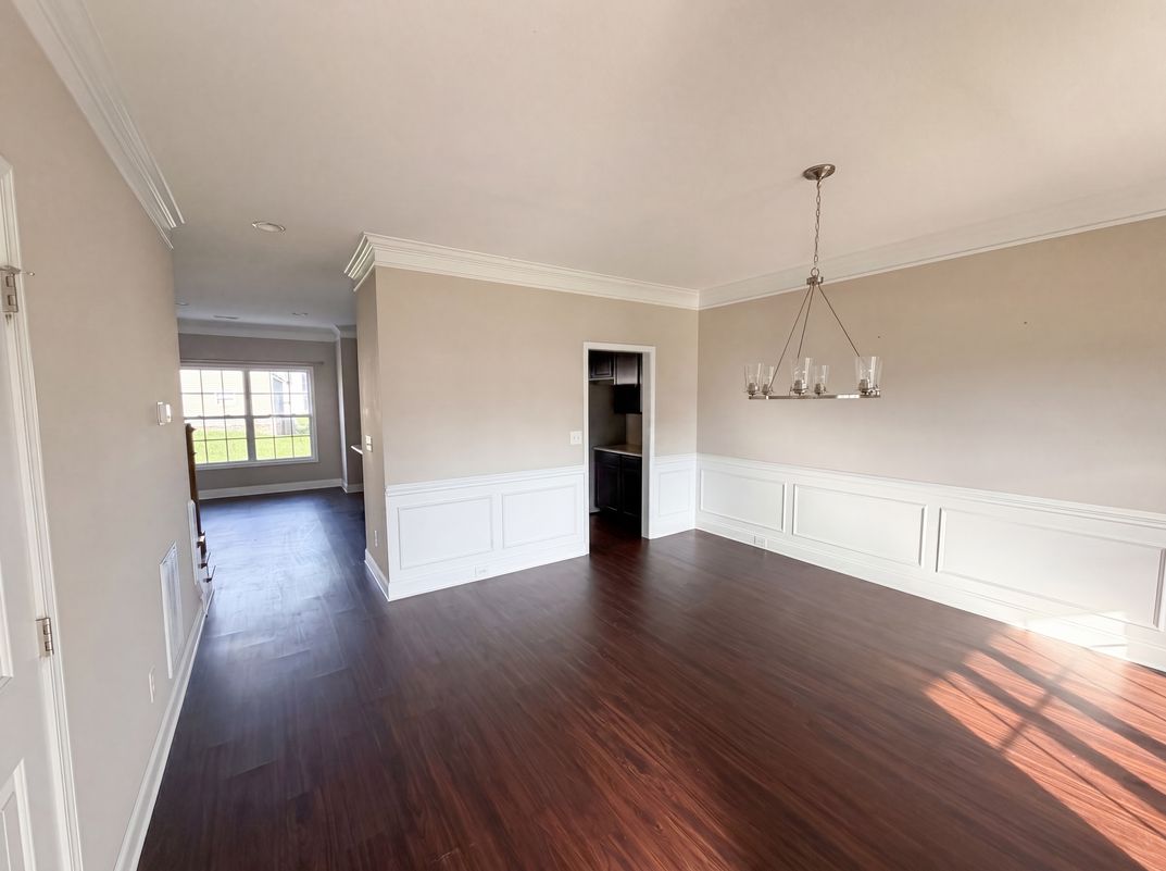 Photo 11 of 33 of 1611 Blackbird Dr, Maryville, TN