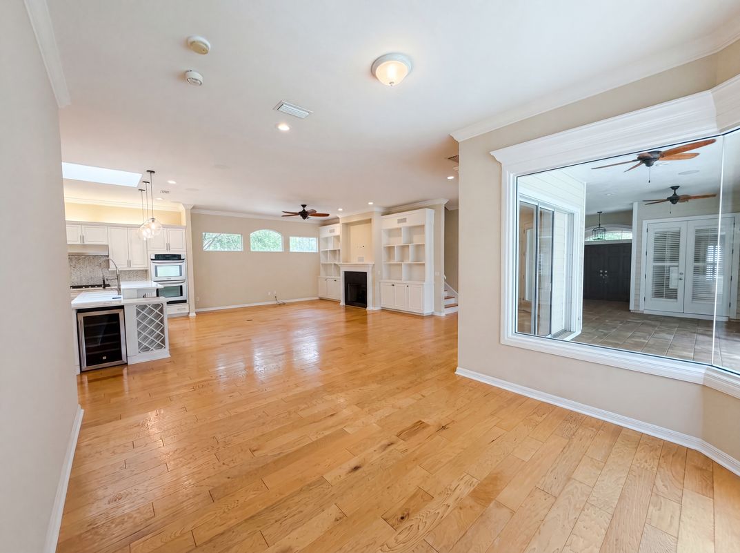 Photo 7 of 33 of 13478 NW 9th Rd, Newberry, FL