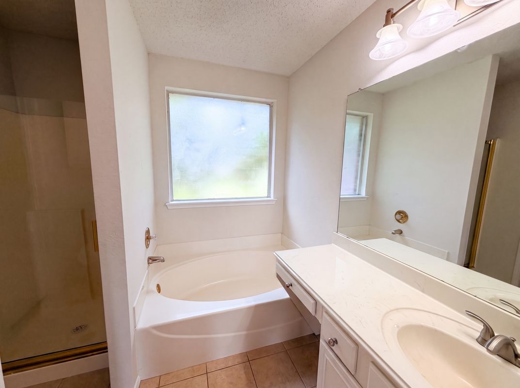Photo 9 of 16 of 405 Kathy Ln, Wylie, TX