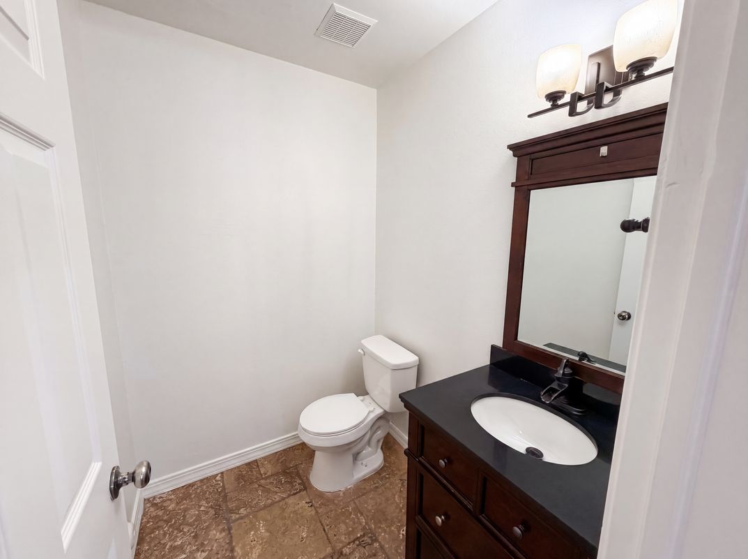 Photo 18 of 26 of 866 S 1580 W, Lehi, UT