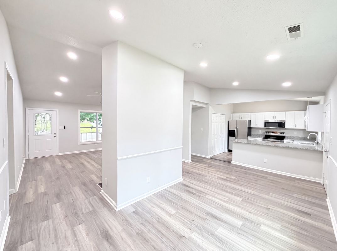 Photo 6 of 18 of 8822 Hunter Green Ln, Charlotte, NC