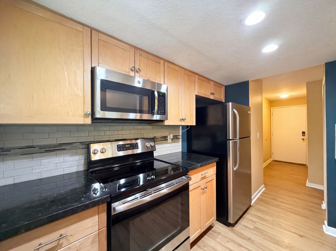 Property photo 2 of 10132 SW Trapper Ter