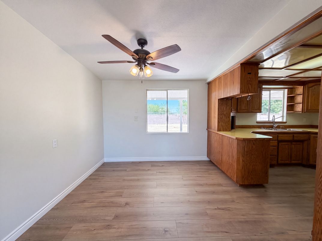 Photo 6 of 20 of 13325 Lamel St, Edwards, CA