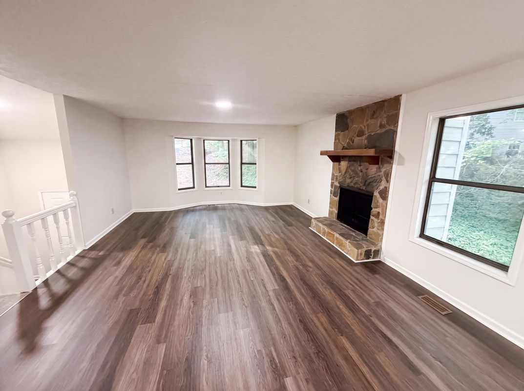 Photo 3 of 18 of 4117 Twig Ct, Douglasville, GA