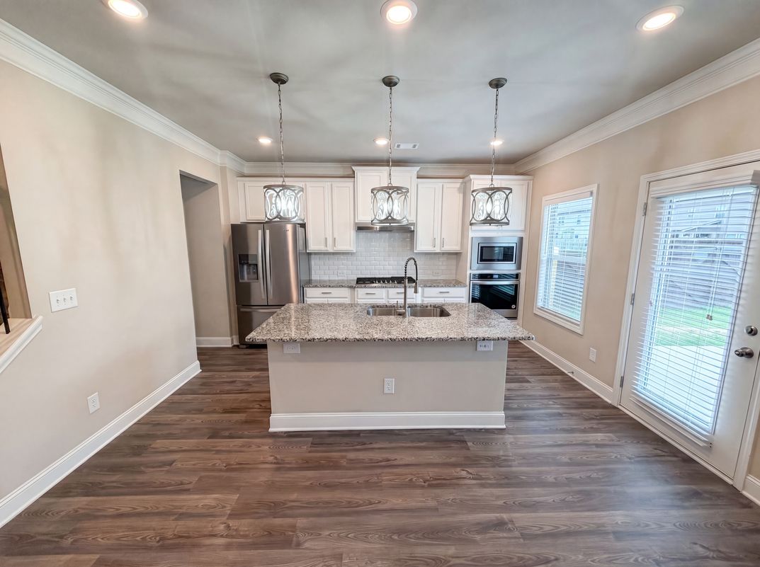 Photo 2 of 24 of 158 Mitchem Creek Dr, Loganville, GA