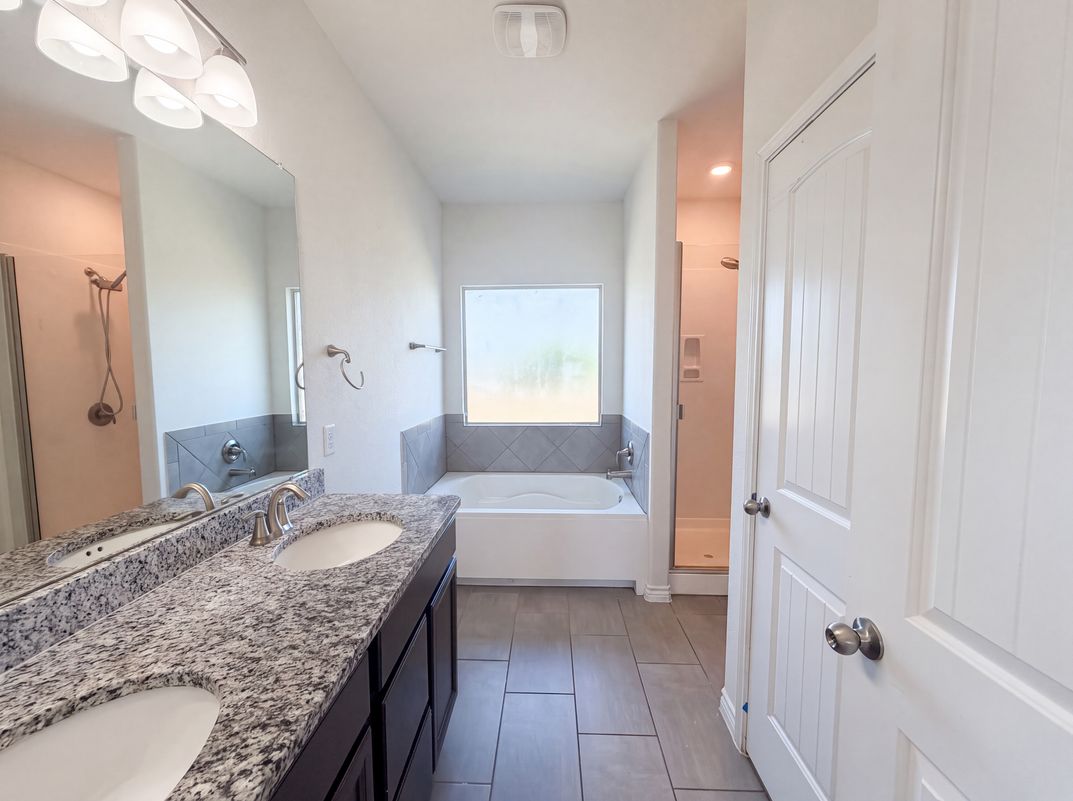 Photo 8 of 19 of 5614 Fenton Ln, Belton, TX