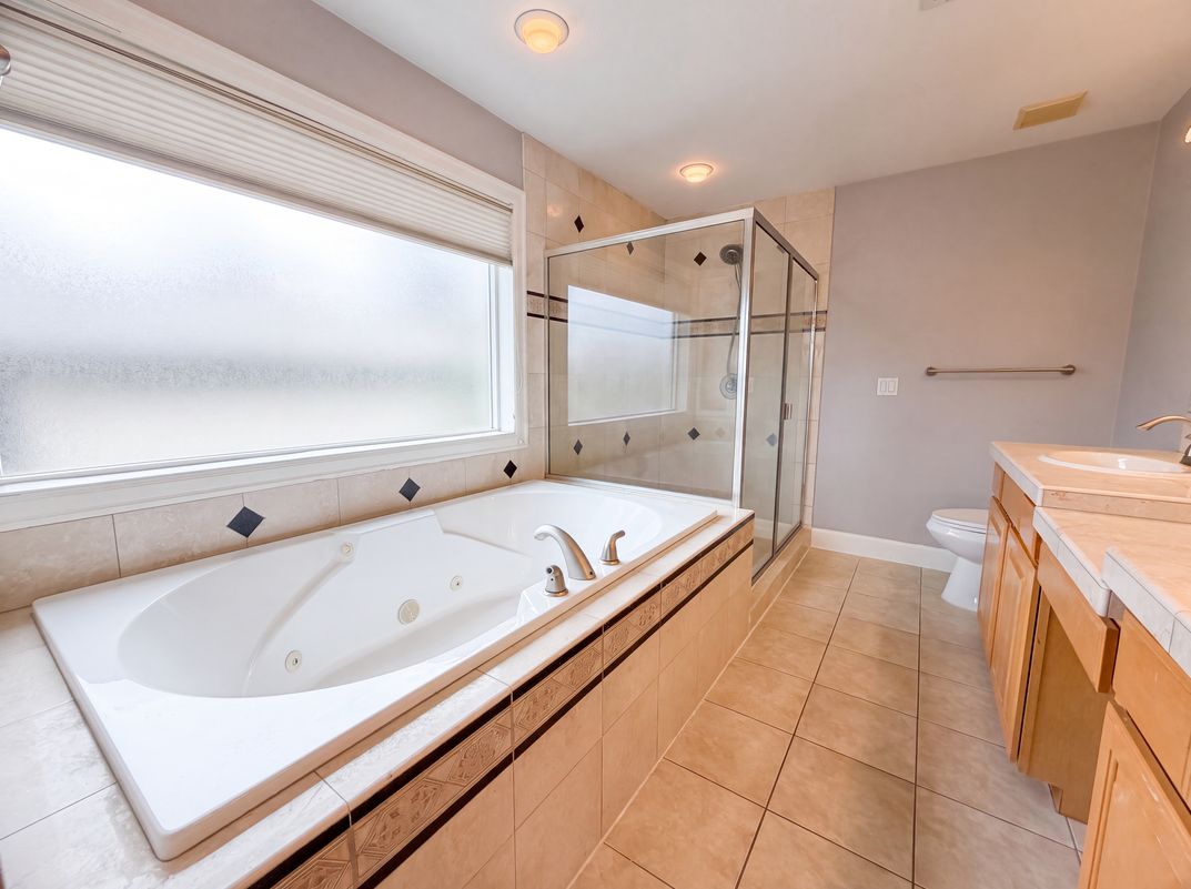 Photo 17 of 22 of 14210 SE Rolling Meadows Dr, Happy Valley, OR