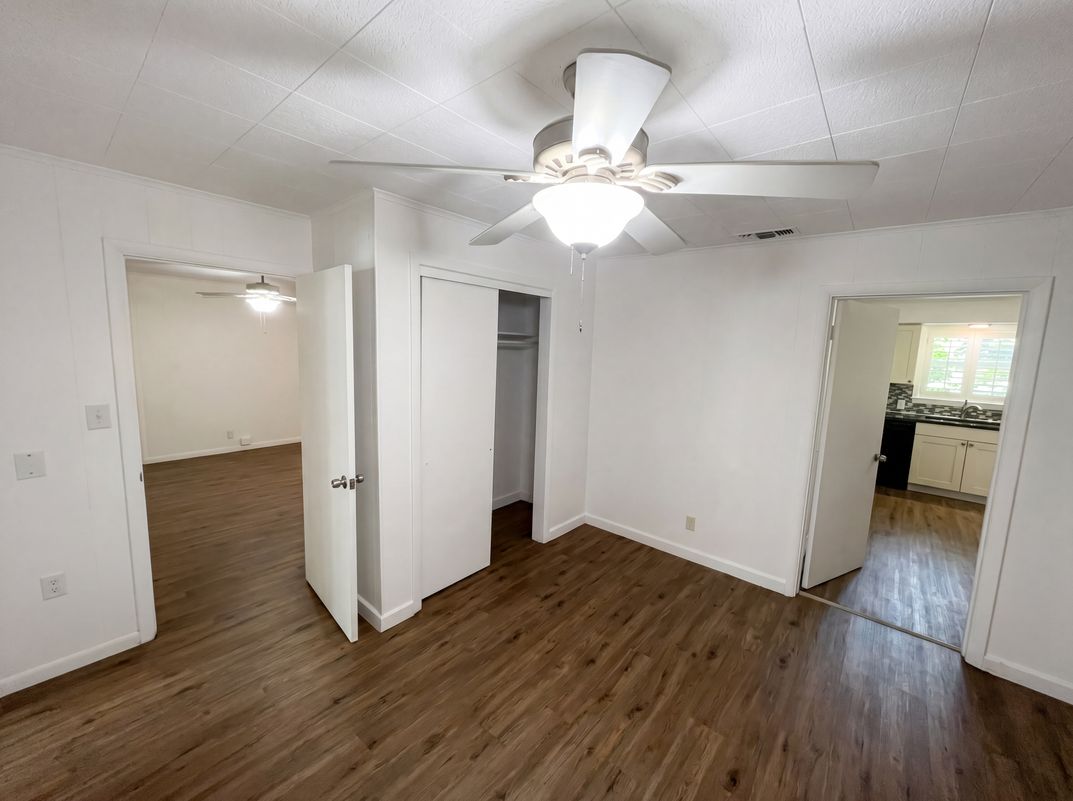 Photo 8 of 20 of 421 N 3rd St, Jacksboro, TX