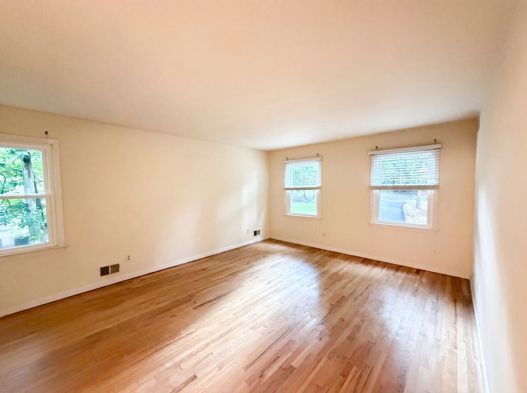 Photo 19 of 35 of 101 Wexford Way, Basking Ridge, NJ