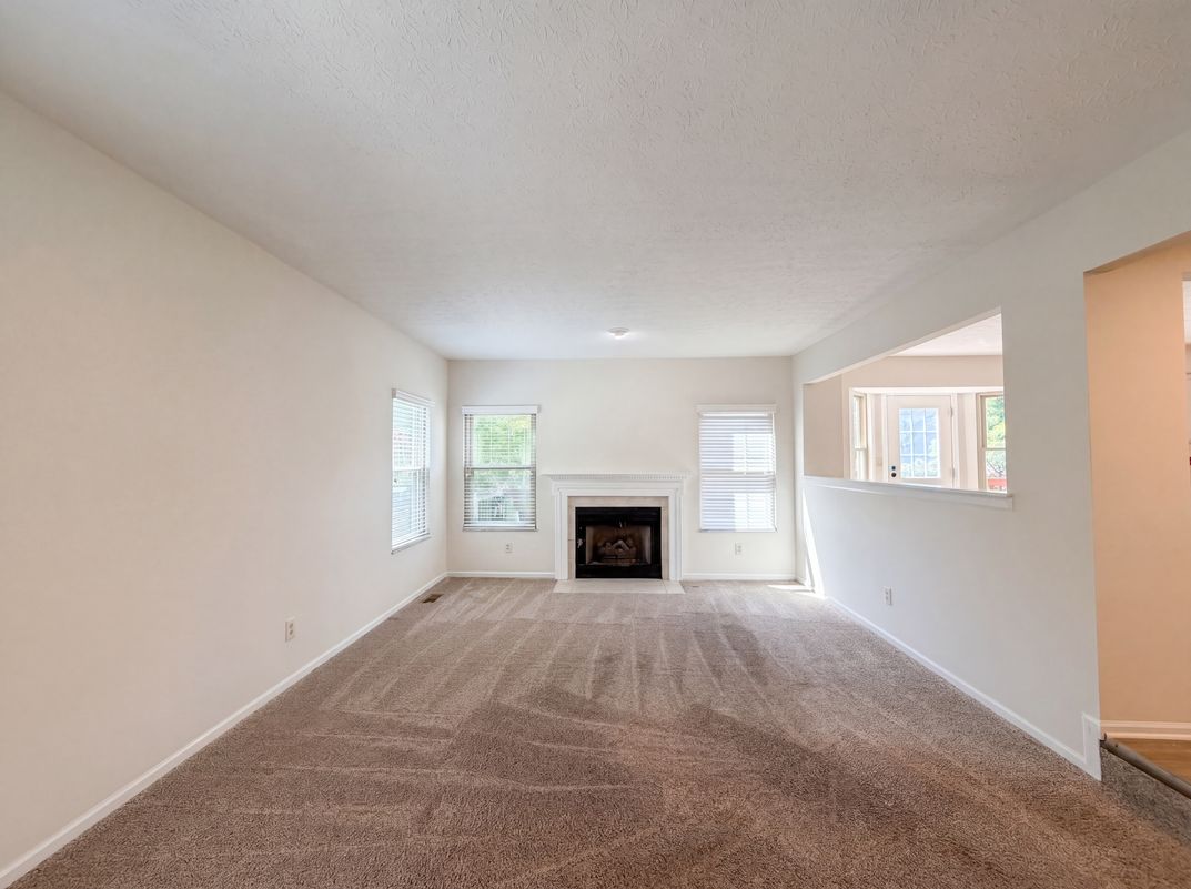 Photo 17 of 29 of 4976 Vicksburg Ln, Hilliard, OH