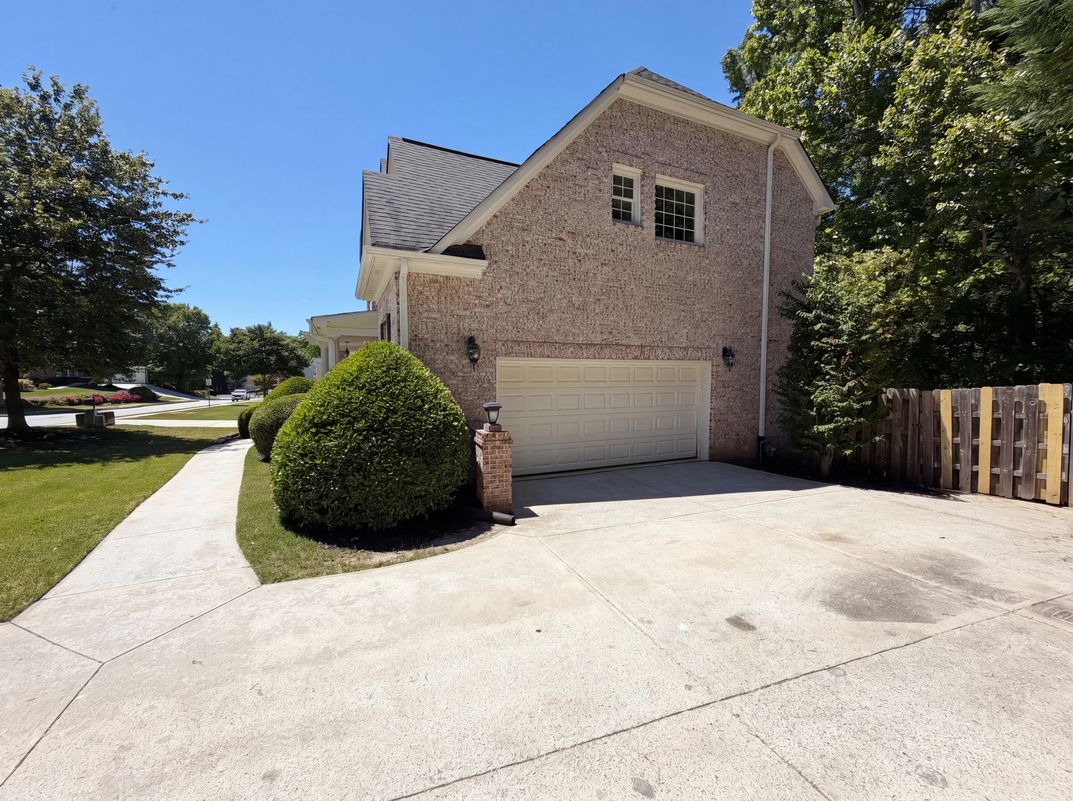 Photo 20 of 23 of 861 Windsor Creek Dr, Grayson, GA