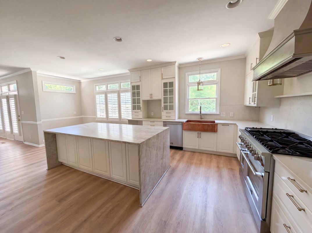 Photo 6 of 21 of 15130 Stonegreen Ln, Huntersville, NC