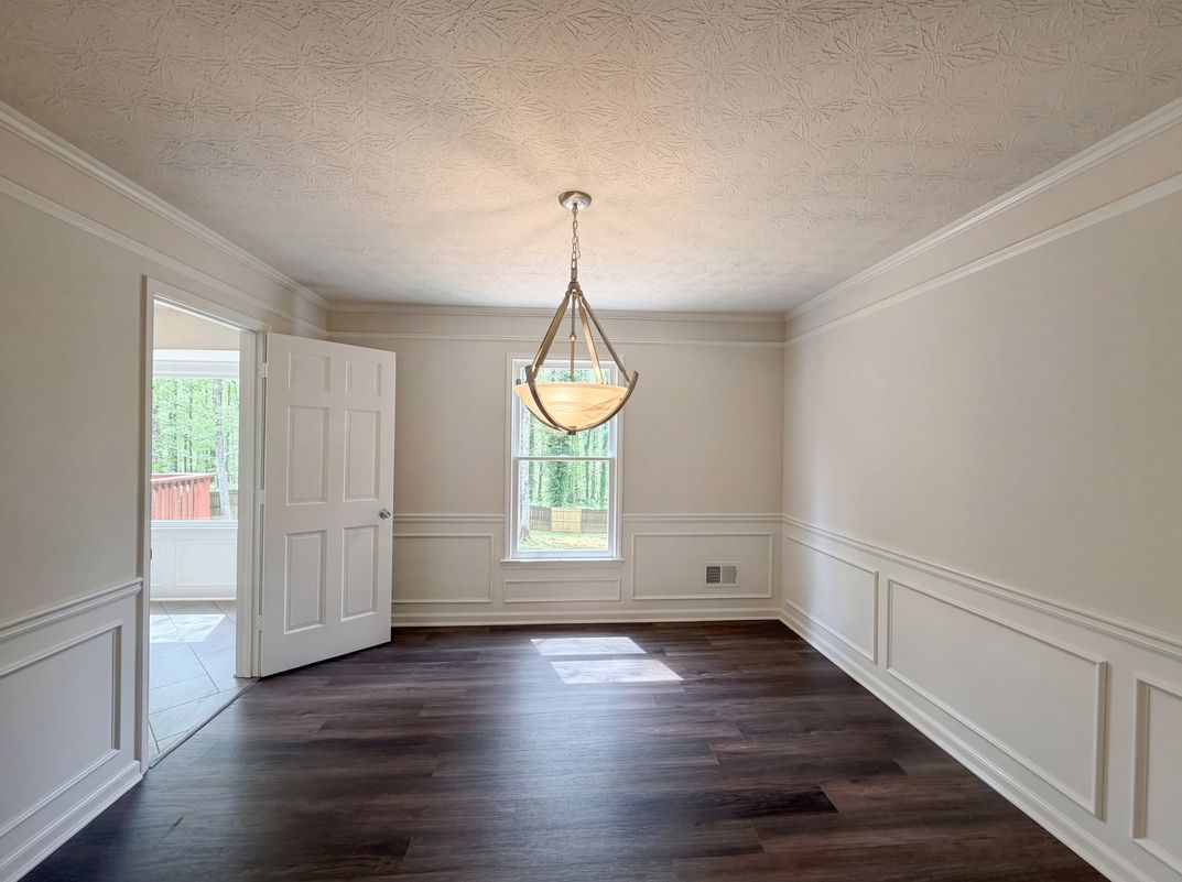 Photo 26 of 31 of 4479 Alpine Ct, Snellville, GA