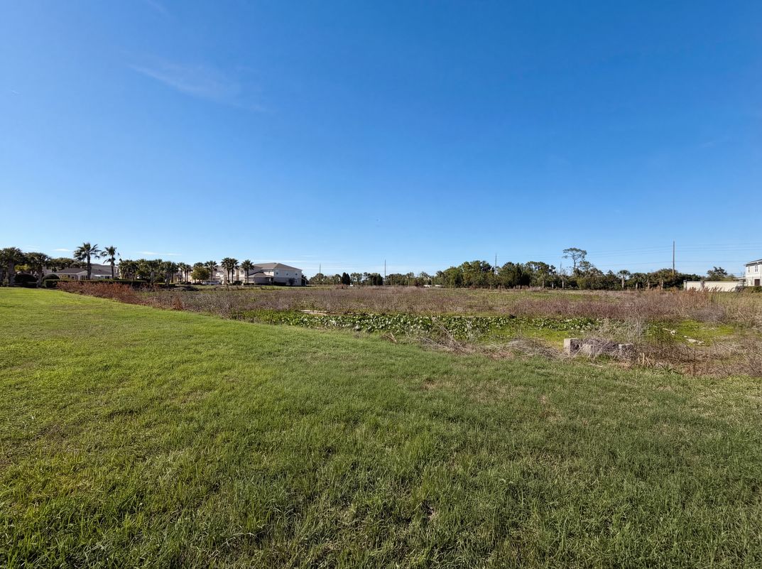 Photo 24 of 26 of 10844 Verawood Dr, Riverview, FL