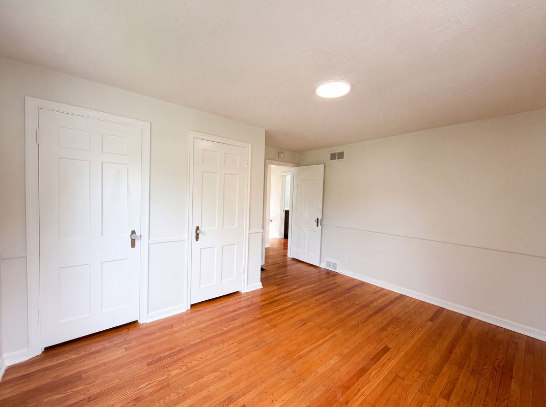 Photo 14 of 36 of 751 Grandon Ave, Columbus, OH