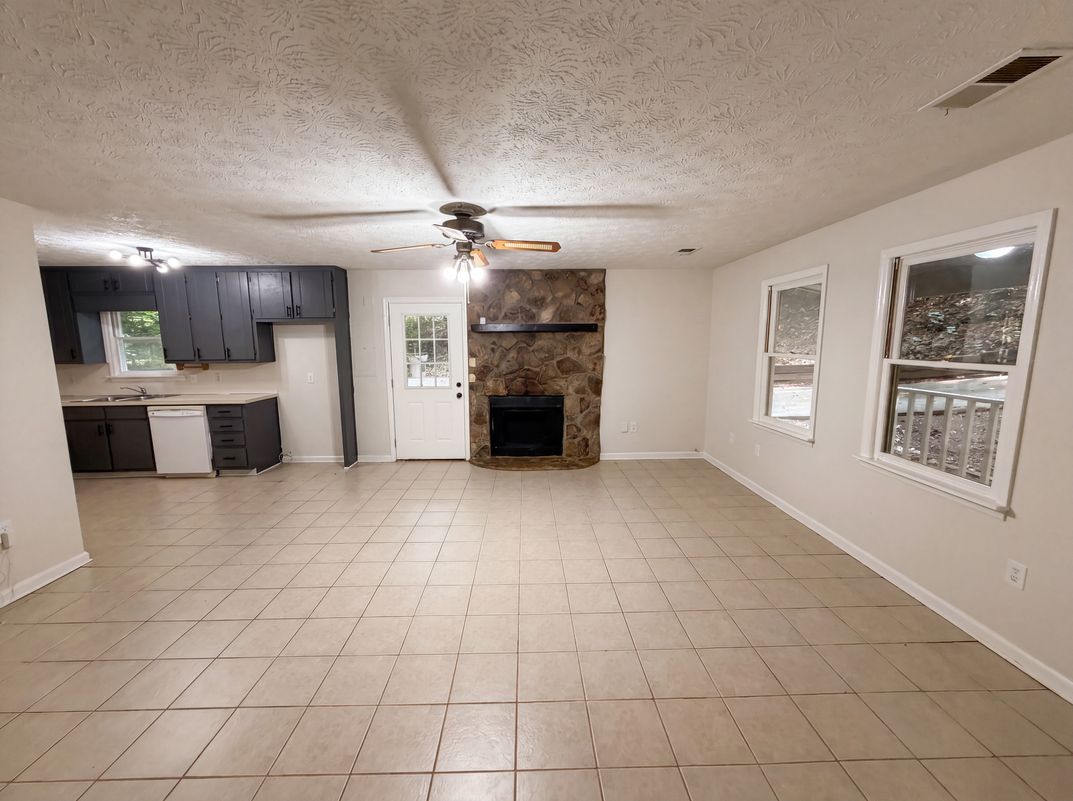Photo 6 of 18 of 9315 Dogwood Pl, Gainesville, GA