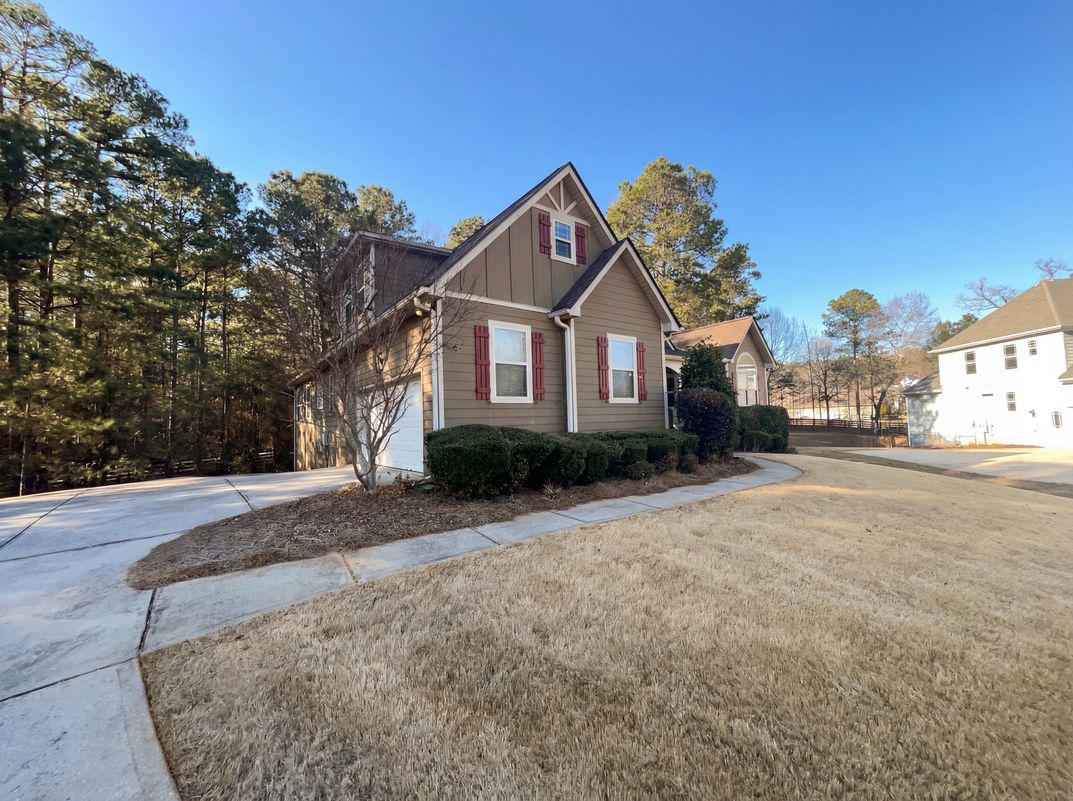 Photo 6 of 20 of 212 Westwind Dr, Newnan, GA