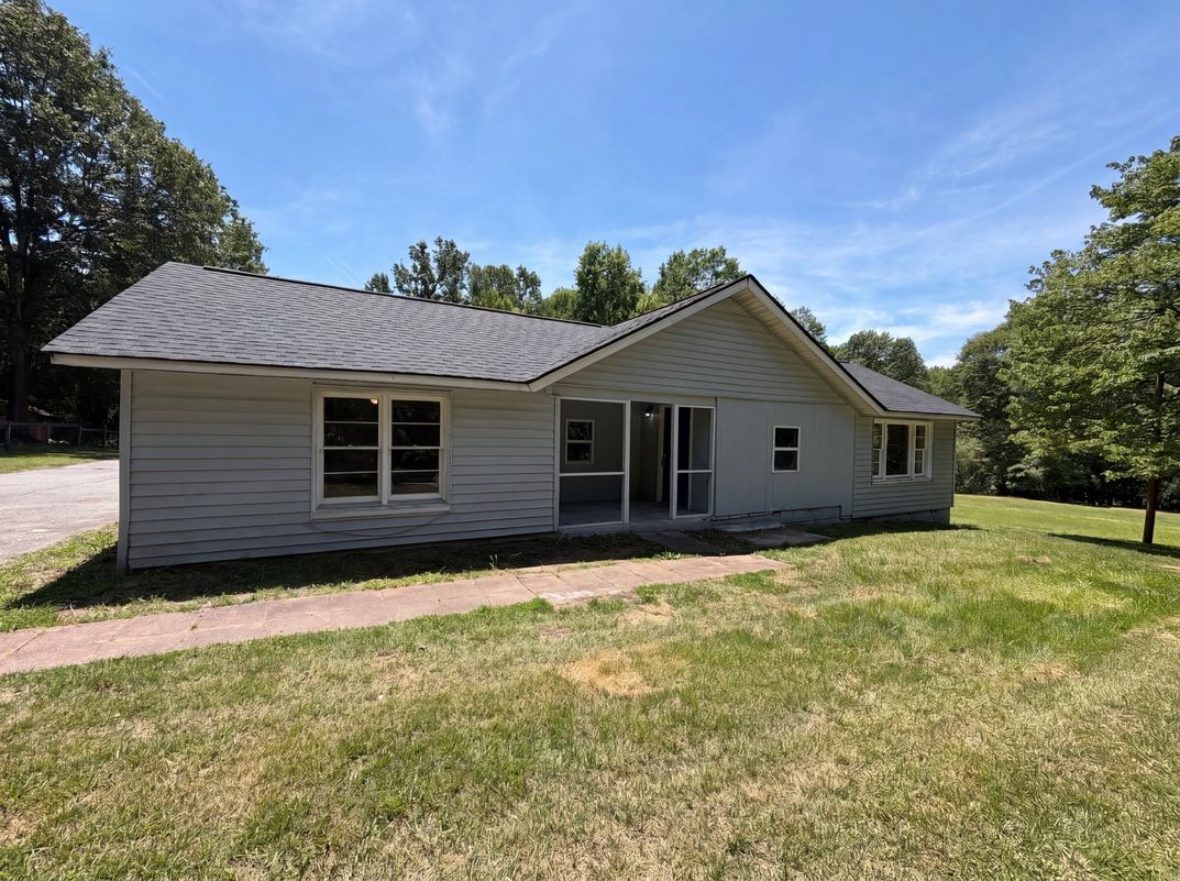 Property photo 1 of 237 Geddis Rd