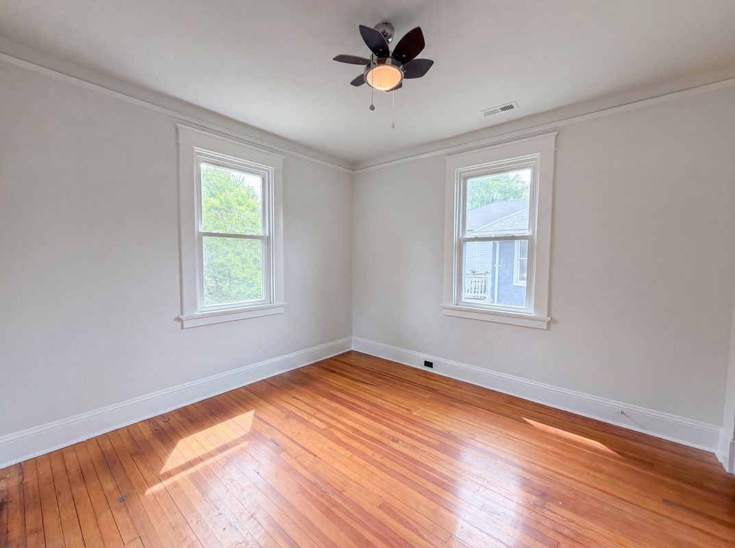 Photo 12 of 21 of 3311 Garland Ave, Richmond, VA