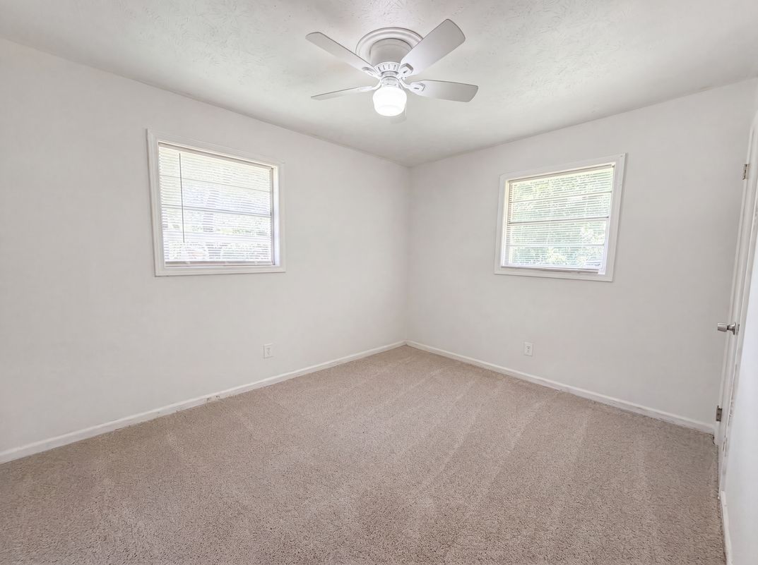 Photo 4 of 18 of 6503 Jackie Ln, Austell, GA