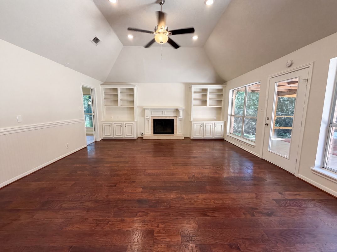 Photo 9 of 20 of 33406 Buck Rd, Magnolia, TX