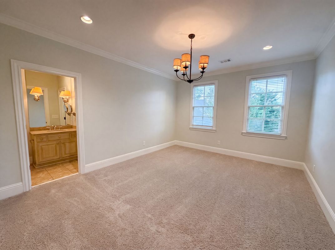 Photo 16 of 30 of 256 Hanson Way, Marietta, GA