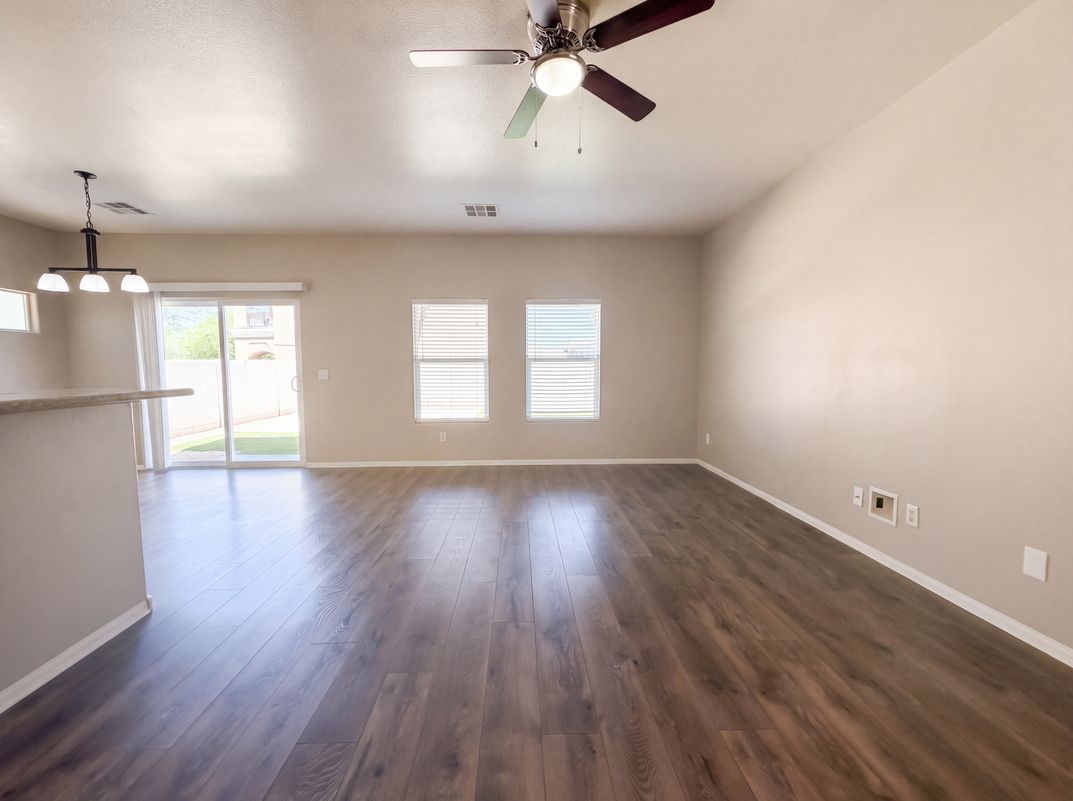 Photo 9 of 25 of 4560 Sunflower Ave, Las Vegas, NV