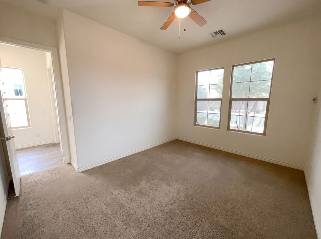 Photo 16 of 58 of 2312 E Susan Dr, Gilbert, AZ