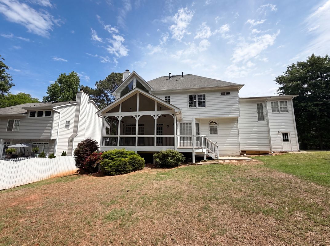Photo 5 of 26 of 1900 Milfield Cir, Snellville, GA