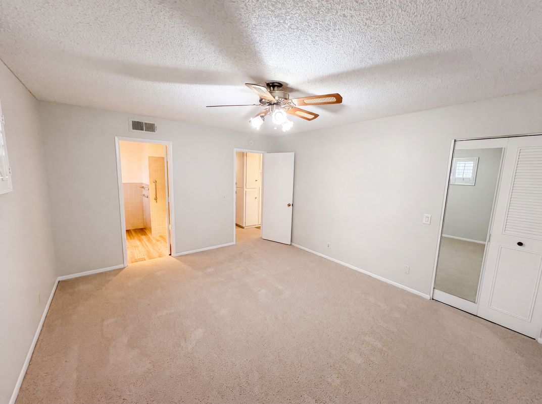 Photo 15 of 22 of 601 Palomar Dr, Hemet, CA