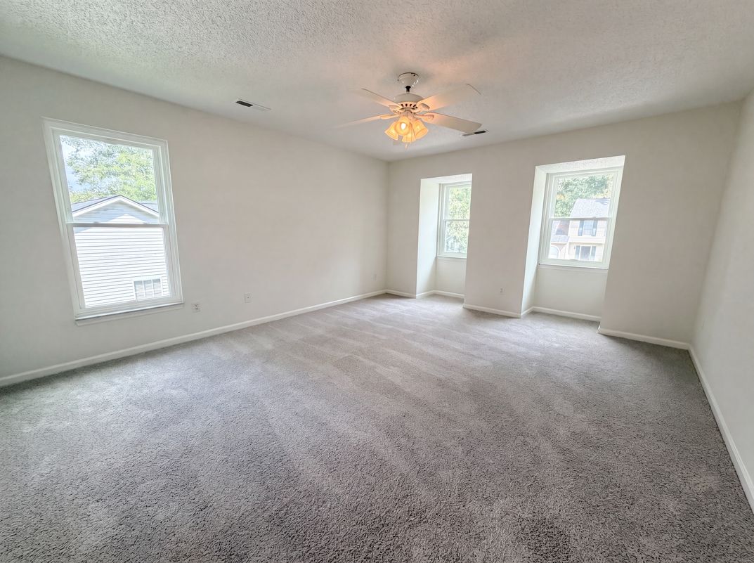 Photo 4 of 22 of 133 Danzid Dr, Summerville, SC
