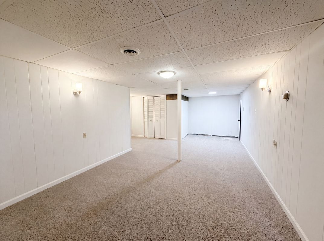 Photo 16 of 21 of 1580 W Cloaninger Ave, Statesville, NC