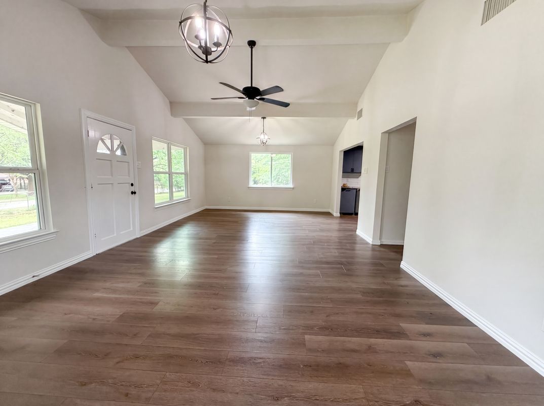 Photo 11 of 16 of 123 Merry Way, Gun Barrel City, TX