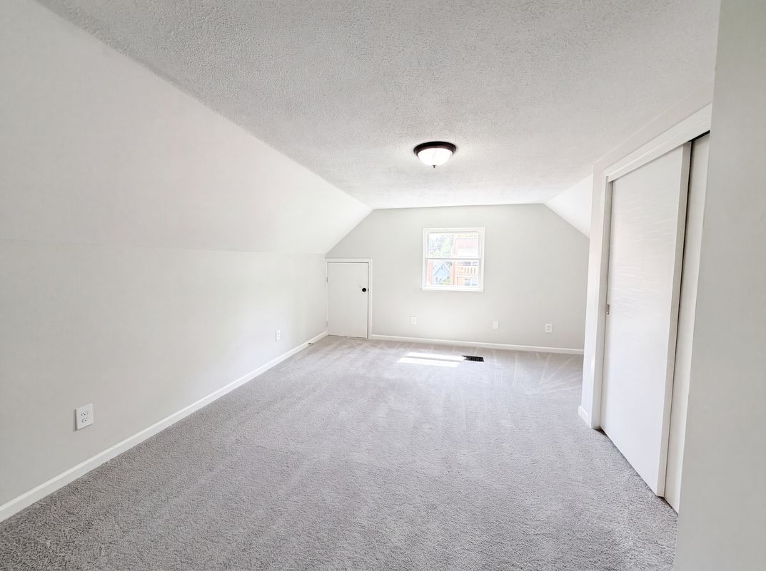 Photo 15 of 24 of 6418 Savannah Ave, Cincinnati, OH