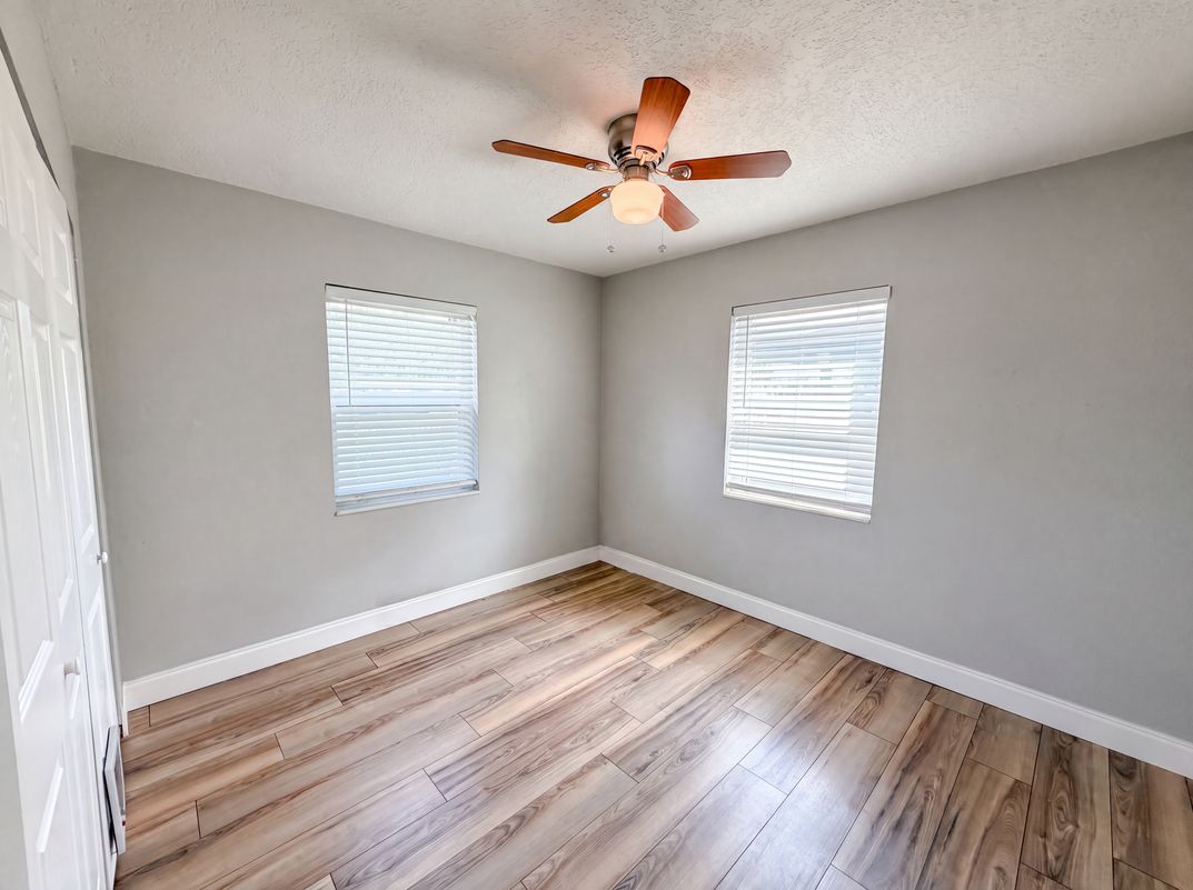 Photo 4 of 19 of 2242 E Dana Dr, Deltona, FL