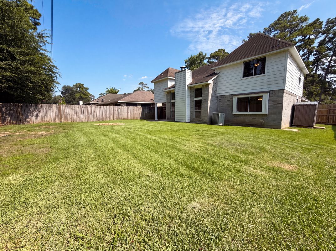 Photo 19 of 21 of 3542 Nutwood Ln, Spring, TX