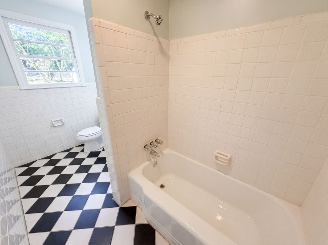 Photo 17 of 26 of 1817 Neptune Dr, Columbia, SC