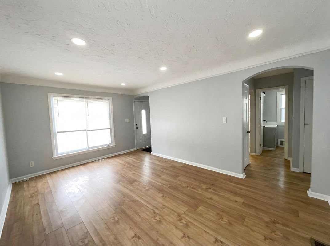 Property photo 3 of 17409 Mapleboro Ave