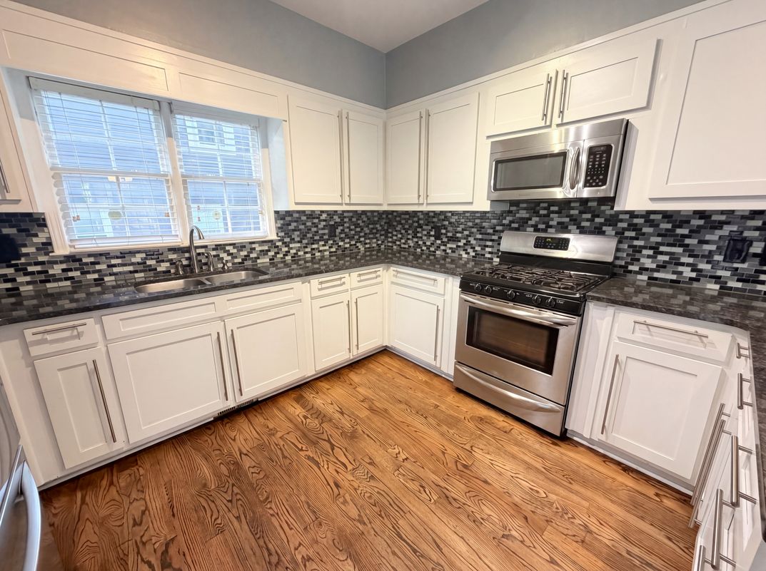 Photo 11 of 39 of 1821 Monroe Dr NE, Atlanta, GA