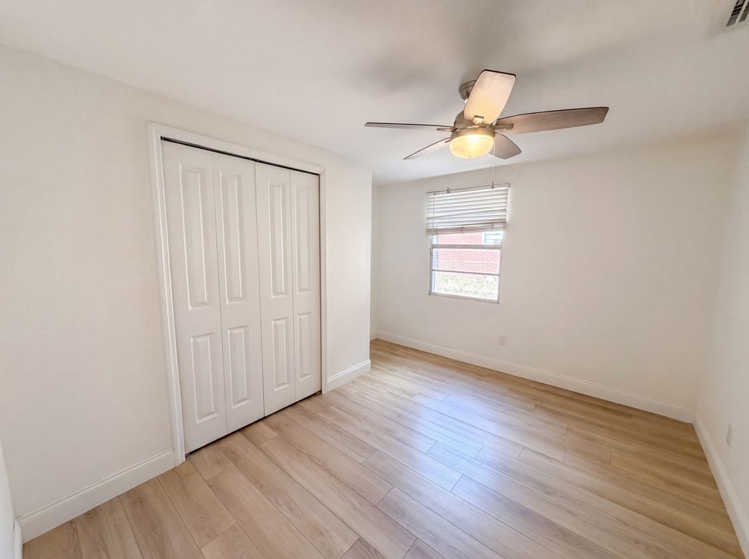 Photo 7 of 22 of 2905 E Chelsea St, Tampa, FL