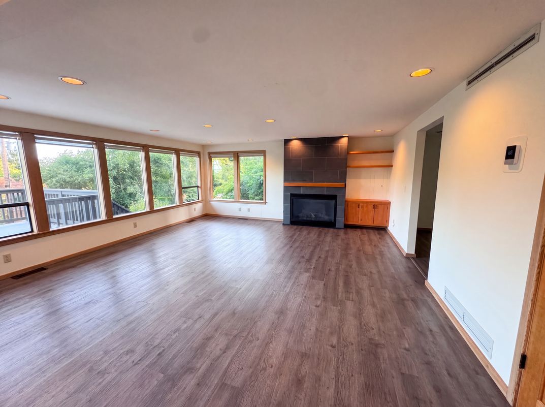 Photo 8 of 29 of 4510 SW 244th St, Vashon, WA