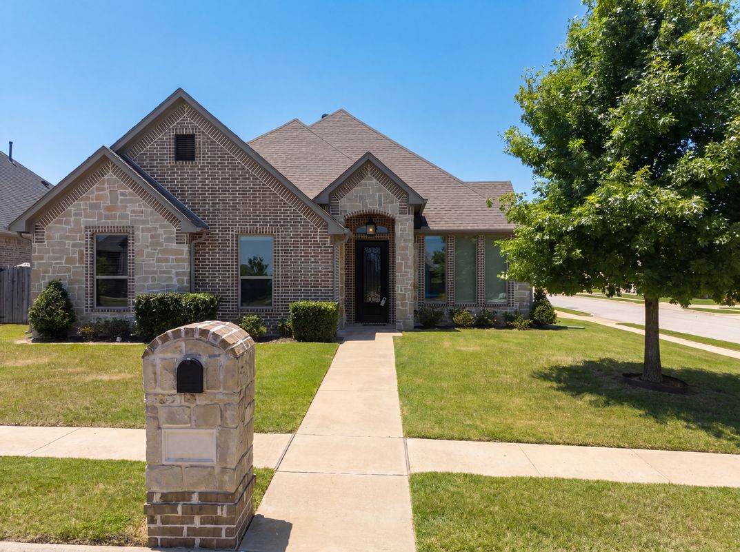 Property photo 1 of 7253 Medio Crk