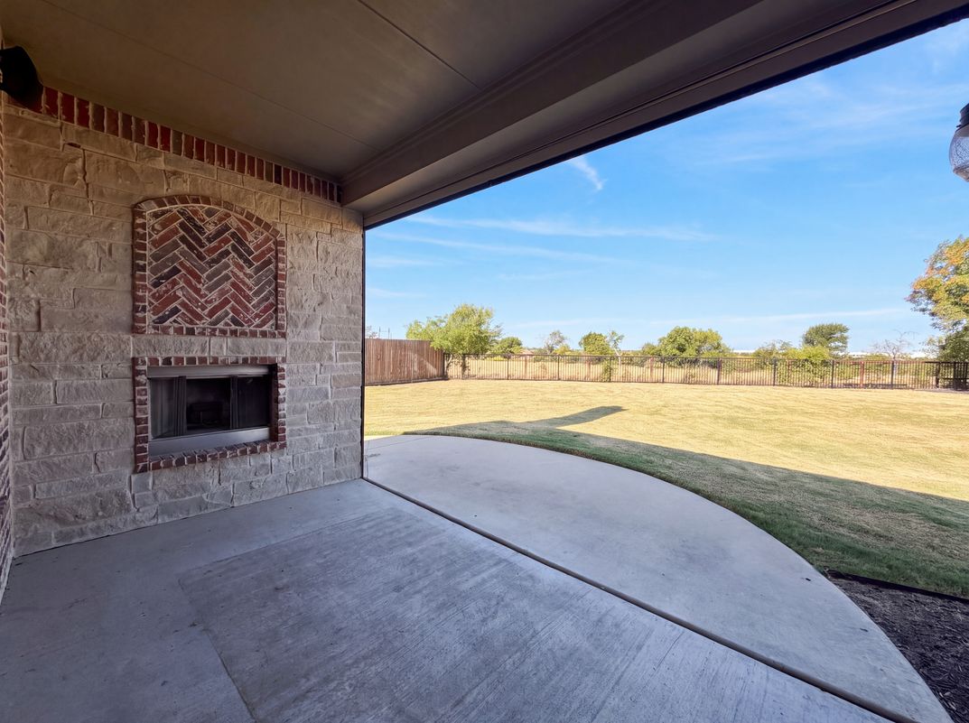 Photo 29 of 33 of 15133 Seventeen Lakes Blvd, Roanoke, TX