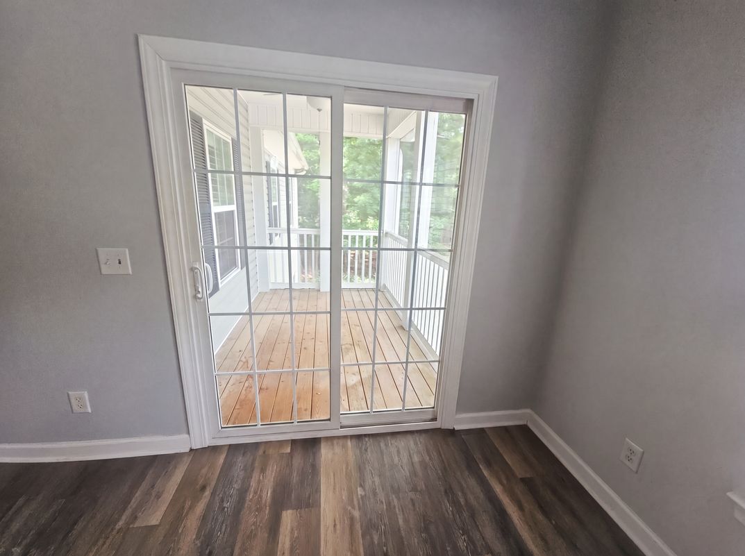 Photo 7 of 17 of 906 W Marymont Ln, Charleston, SC