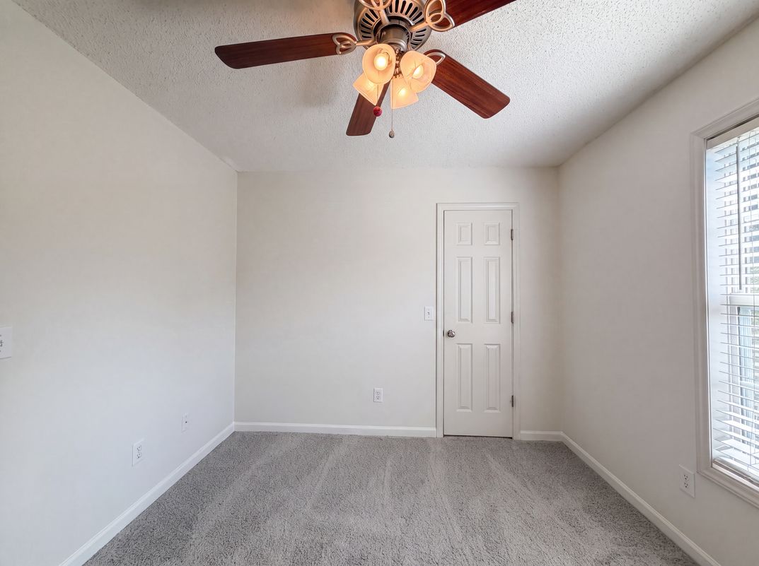 Photo 11 of 19 of 4635 Leprechaun Ln, Winston Salem, NC